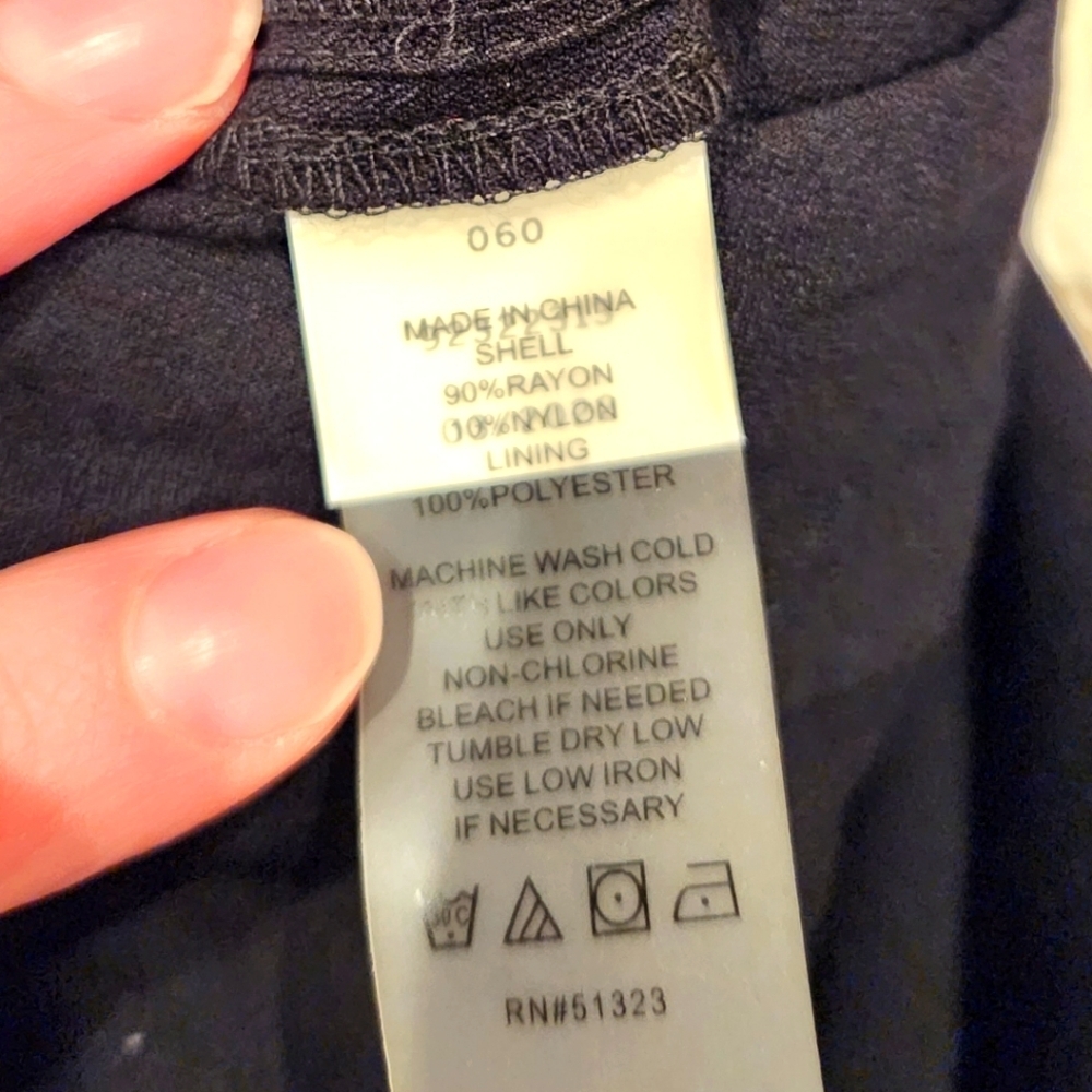 NWT Vince Camuto comfort waist black dressy shorts Plus Size 22W - Picture 3 of 8